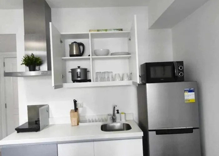 Casa Elisha Azure Urban Staycation مانيلا
